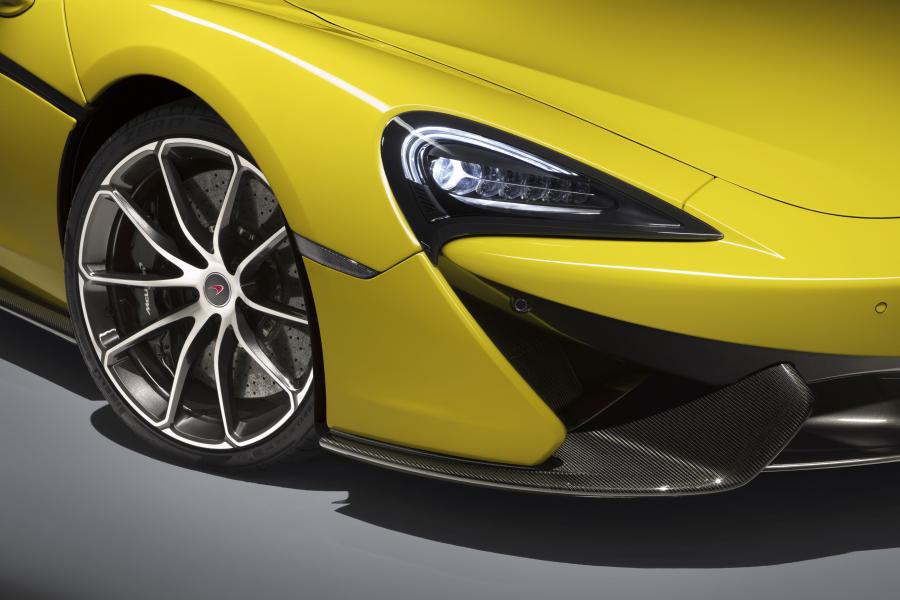 Детали экстерьера McLaren 570S Spider 2017 года  (UK) (фото 14 из 56)
